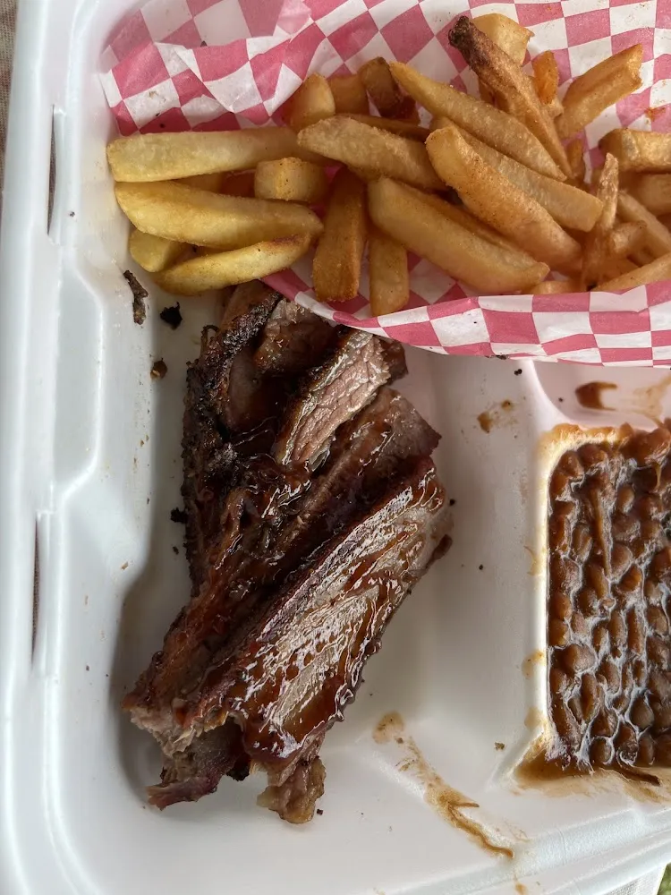 Brisket with Smoked BBQ Beans &Fries